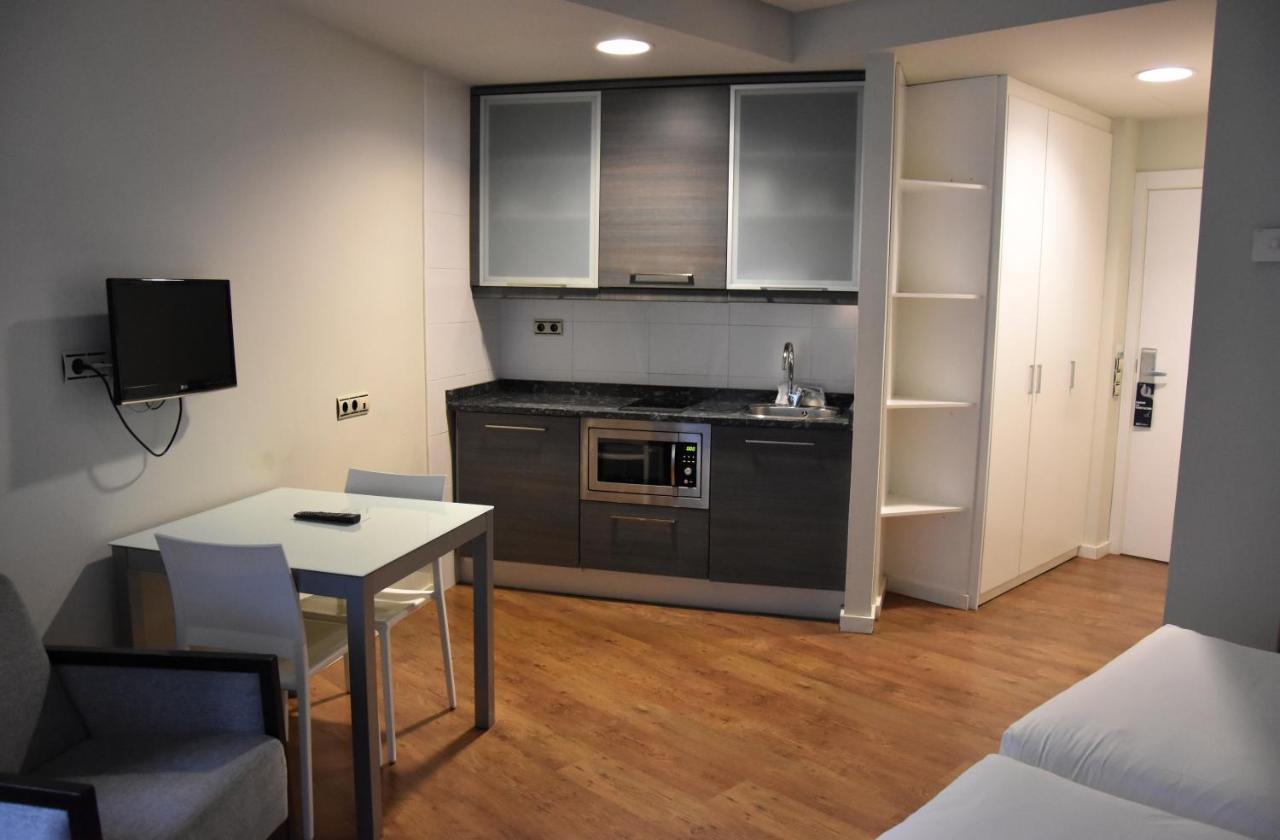 Hotel Y Apartamentos Snoe Isaba Extérieur photo
